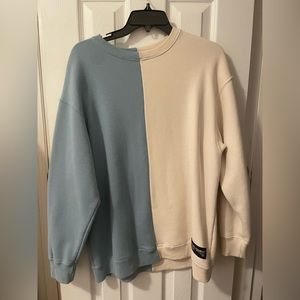 Social tourist sweater from Hollister